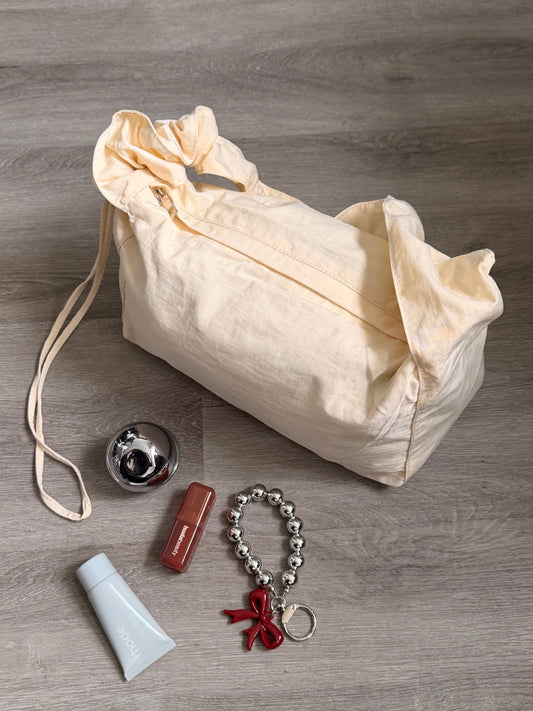 Crème “Scruntch” Bag